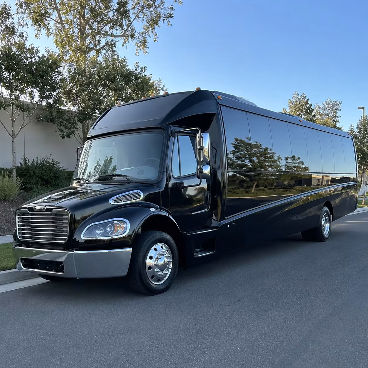 25 passenger minibus